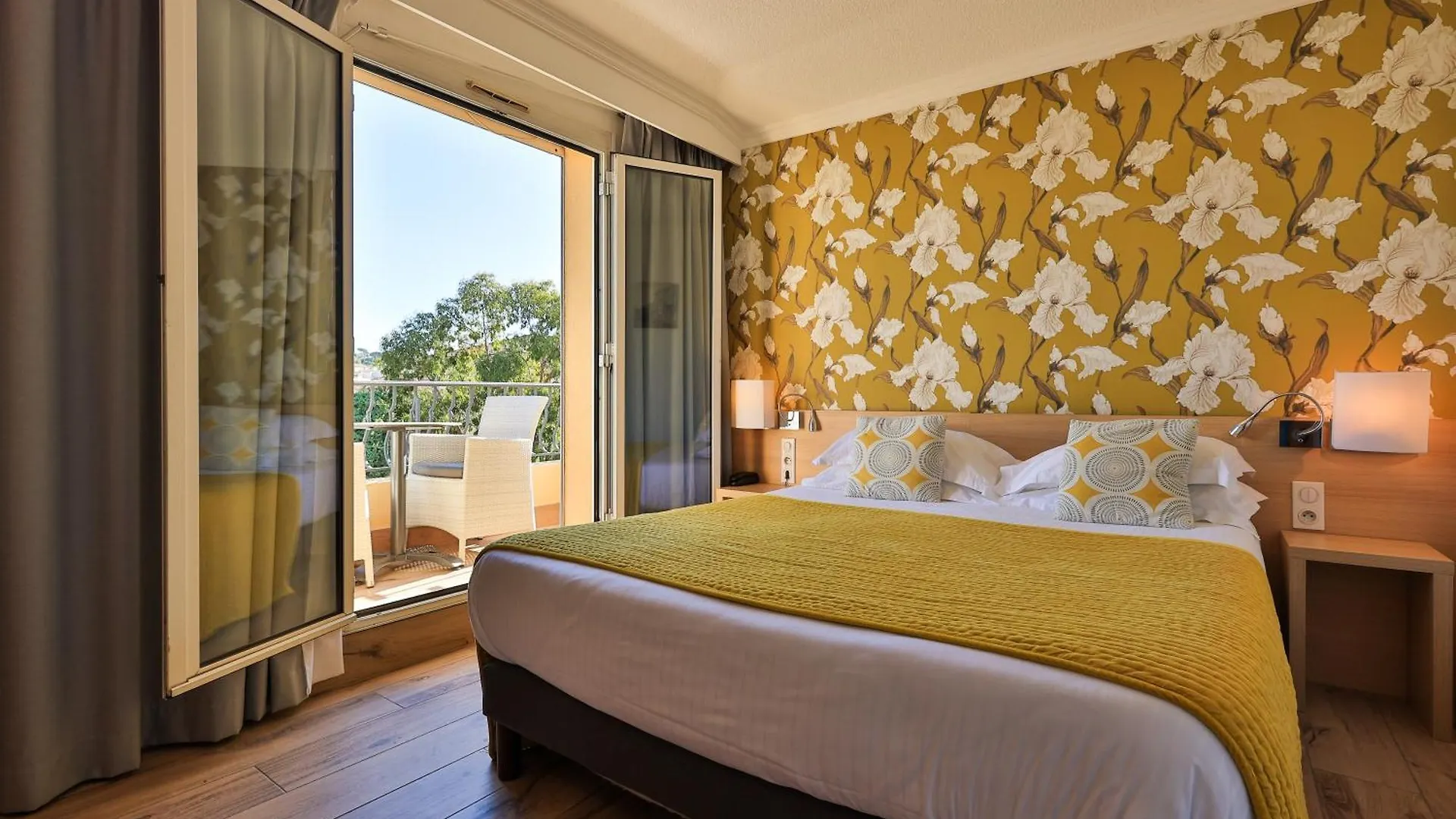 Le Petit Prince Sainte-Maxime Hotel
