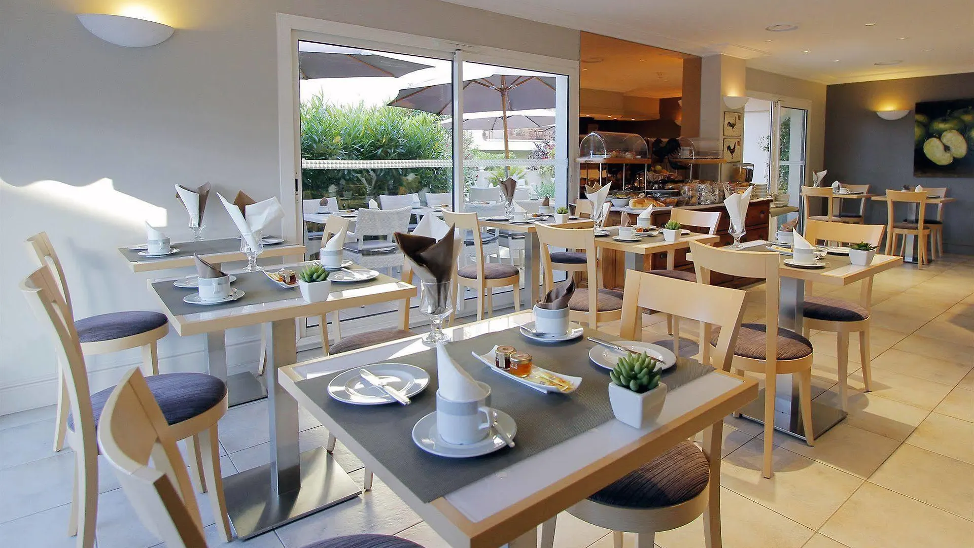 Le Petit Prince Sainte-Maxime Hotel