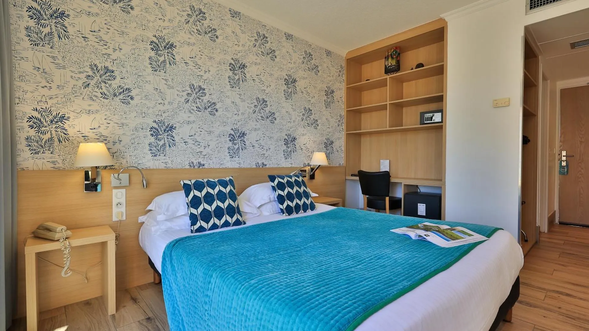 Le Petit Prince Sainte-Maxime Hotel